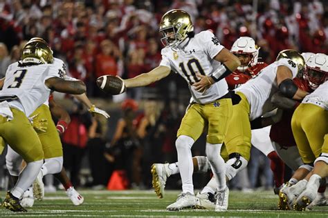 No. 21 Notre Dame hopes to rebound from 2nd loss while renewing rivalry with No. 10 Trojans